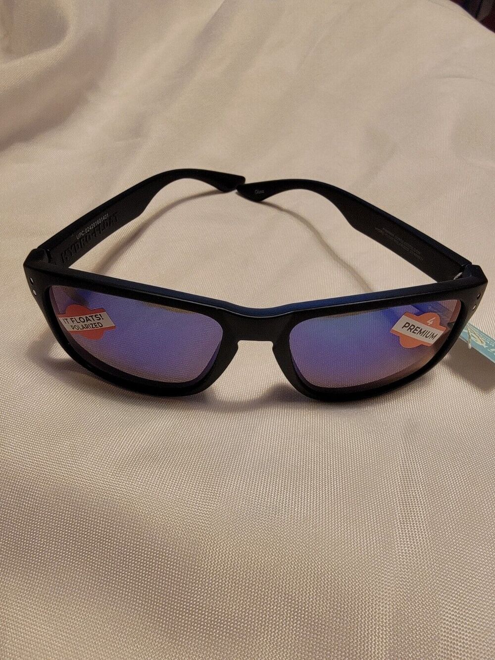 Piranha Premium Sunglasses Black Frames Green Lenses Style # 60140